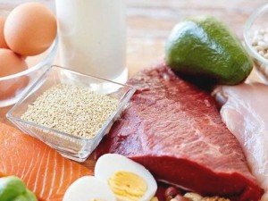 LOW CARB HIGH PROTEIN POWDERS FOR STRENGTH TRAINING